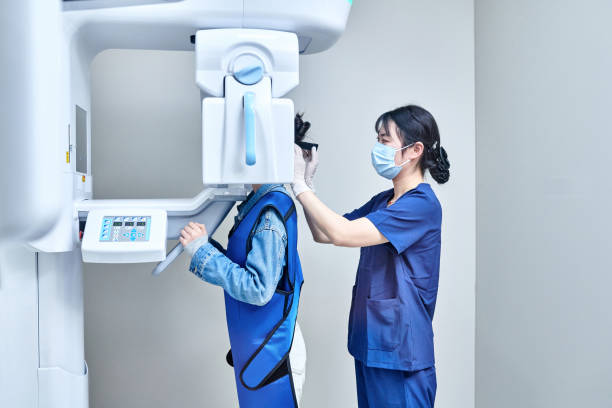 Best Weekend Emergency Dentist in Blossom, TX