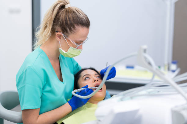 Best Emergency Broken Tooth Repair in Blossom, TX